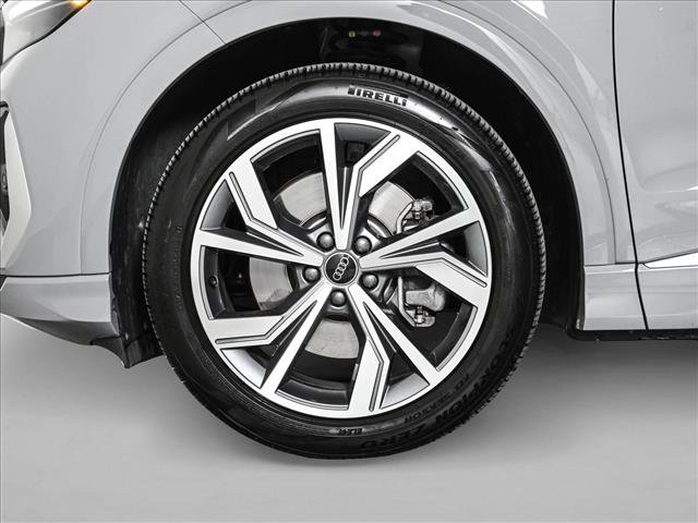 Certified 2025 Audi Q4 e-tron Premium Plus w/ Premium Plus image 25