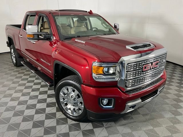 Used 2019 GMC Sierra 2500 Denali w/ Duramax Plus Package AWD/4WD image 51