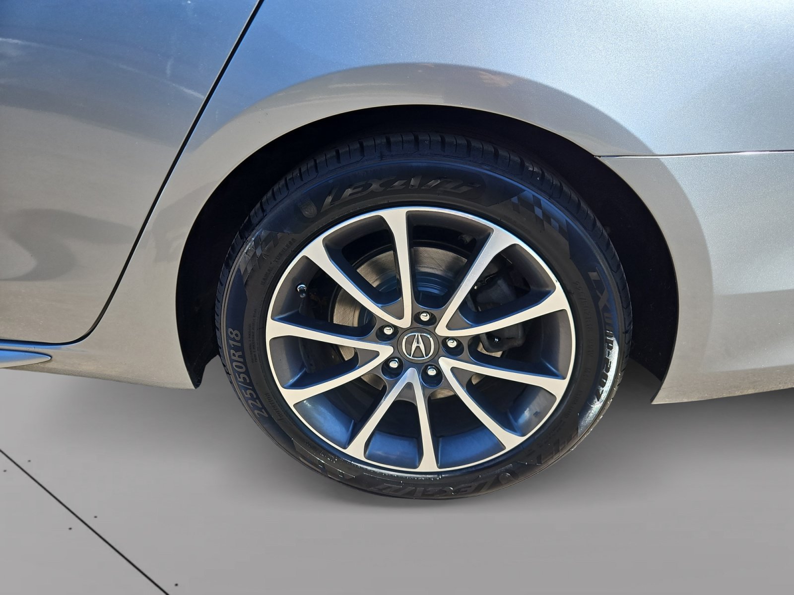 Used 2018 Acura TLX w/ Technology Package FWD image 14
