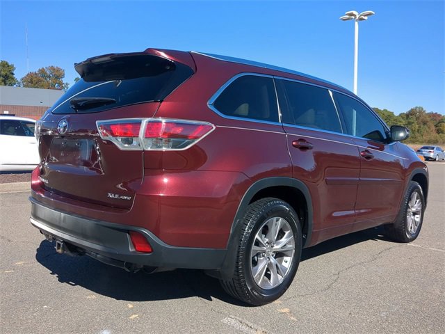 Used 2014 Toyota Highlander XLE image 4