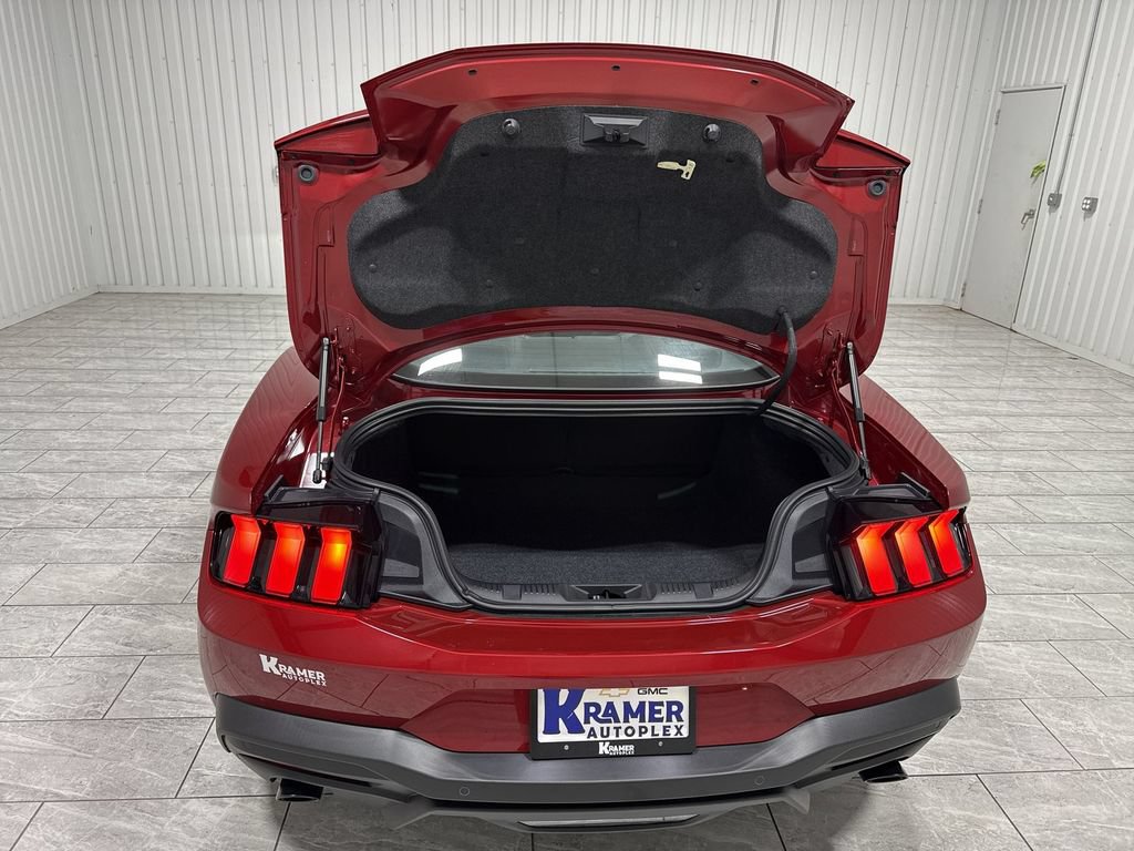 Used 2024 Ford Mustang Coupe RWD image 27
