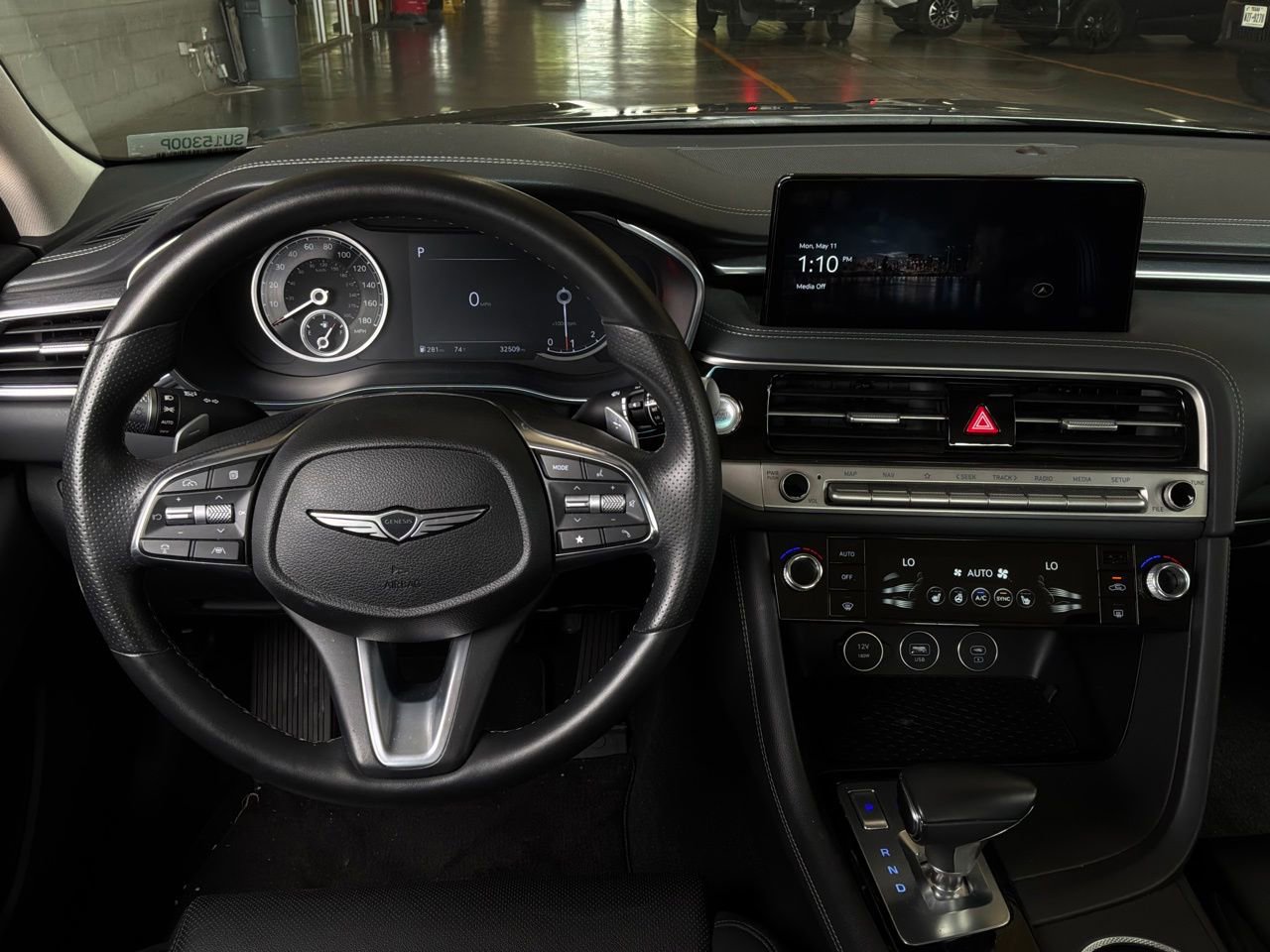 Used 2025 Genesis G70 2.5T AWD/4WD image 13