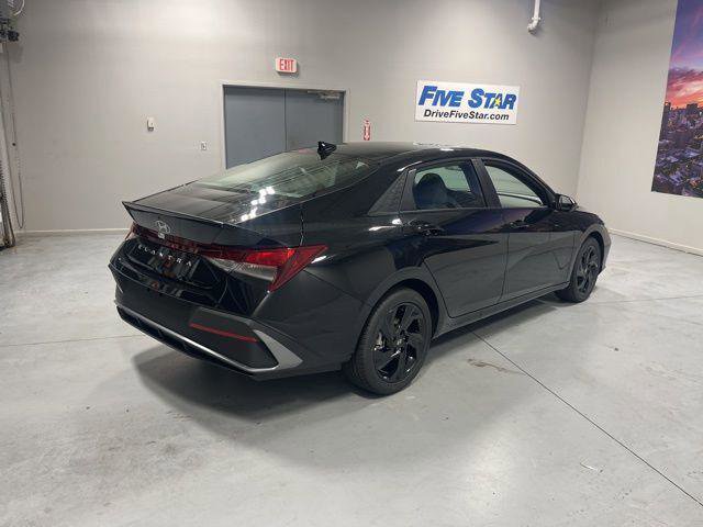 New 2026 Hyundai Elantra Sport image 5