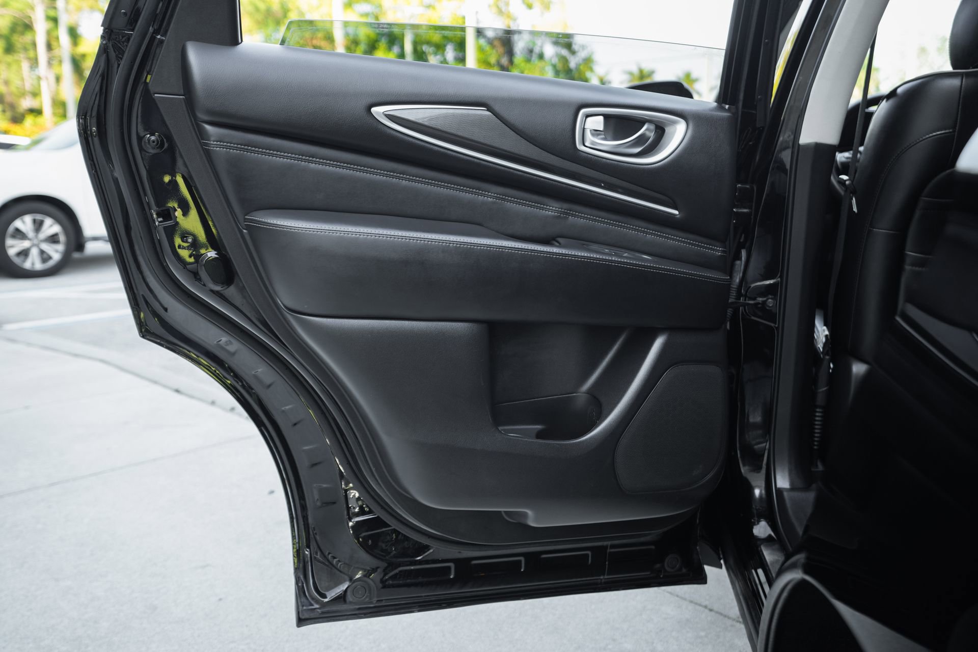 Used 2020 INFINITI QX60 Luxe w/ Essential Package image 33