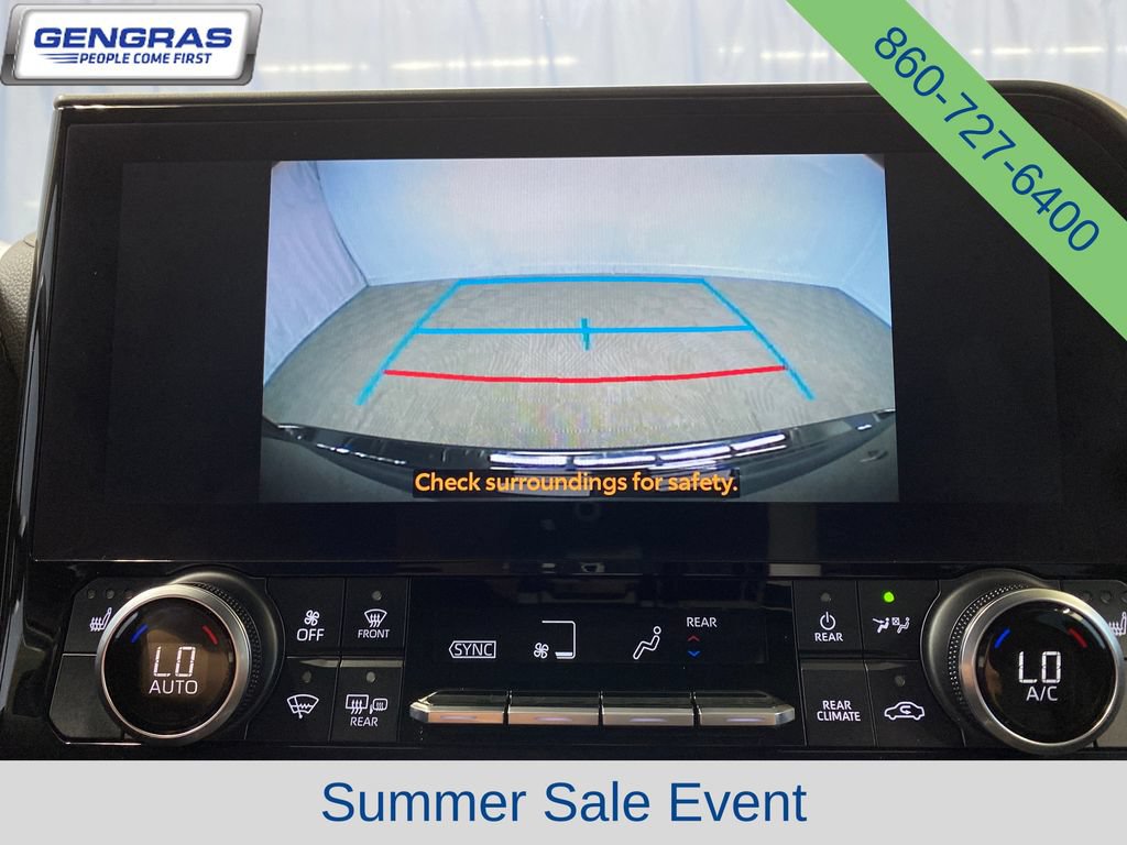 Used 2023 Toyota Highlander XLE AWD/4WD image 19
