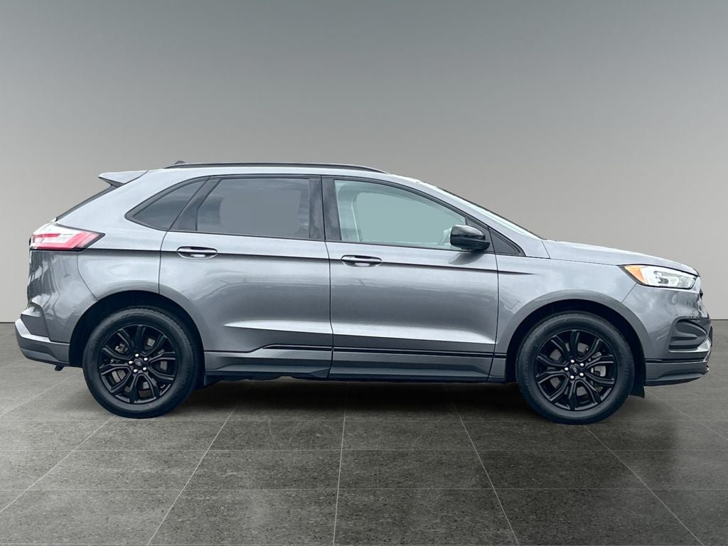 Used 2022 Ford Edge SE w/ Black Appearance Package AWD/4WD image 10
