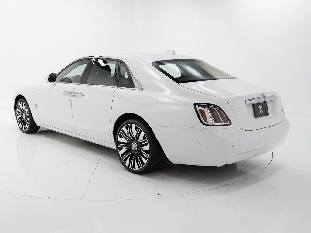 New 2025 Rolls-Royce Ghost AWD/4WD image 3