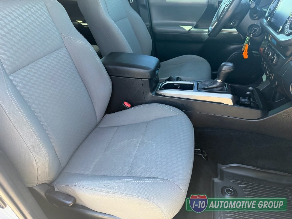 Used 2021 Toyota Tacoma SR5 RWD image 13