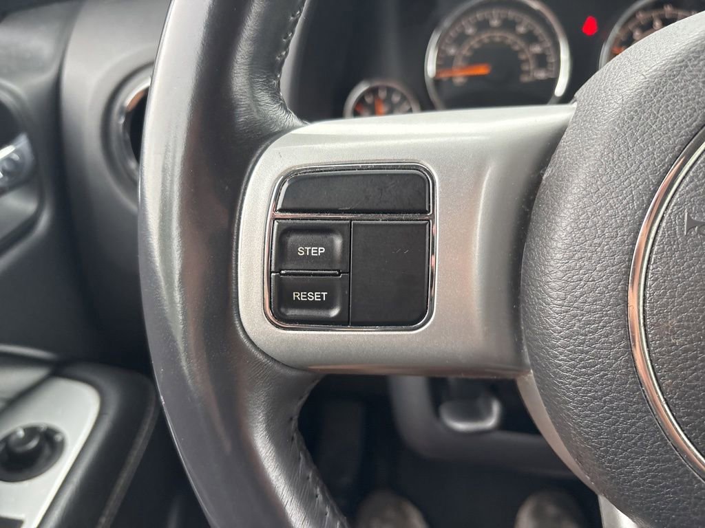 Used 2017 Jeep Compass High Altitude AWD/4WD image 21