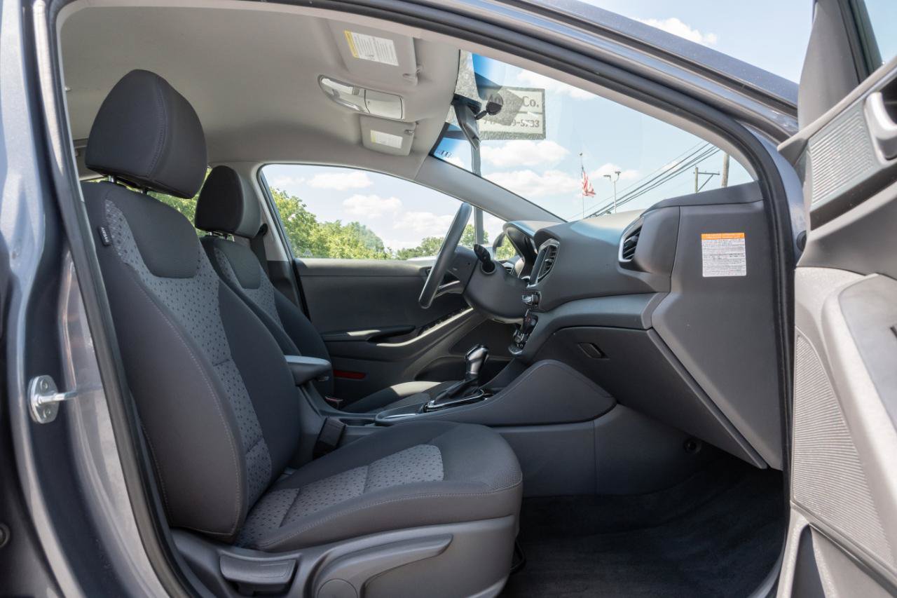 Used 2018 Hyundai Ioniq Blue FWD image 30