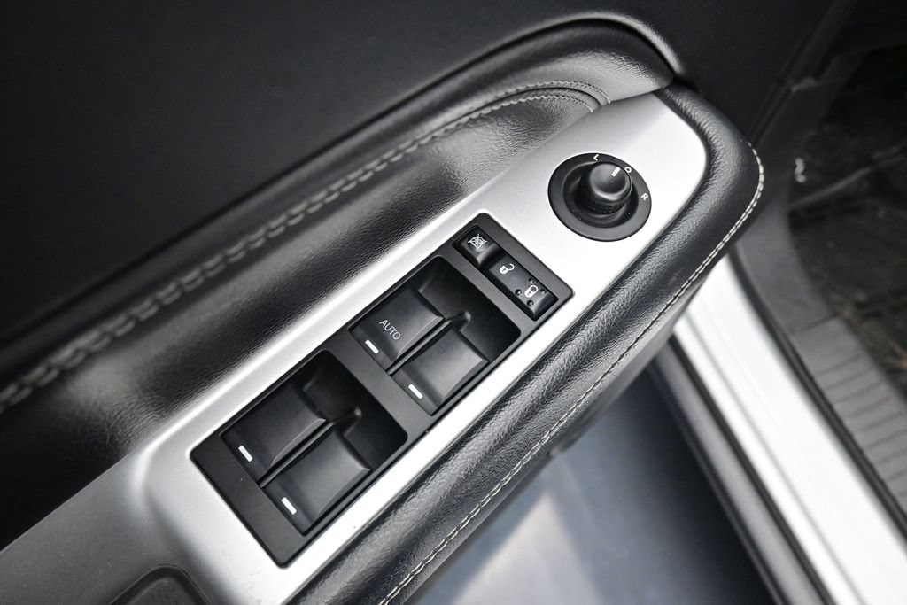 Used 2017 Jeep Compass High Altitude FWD image 19