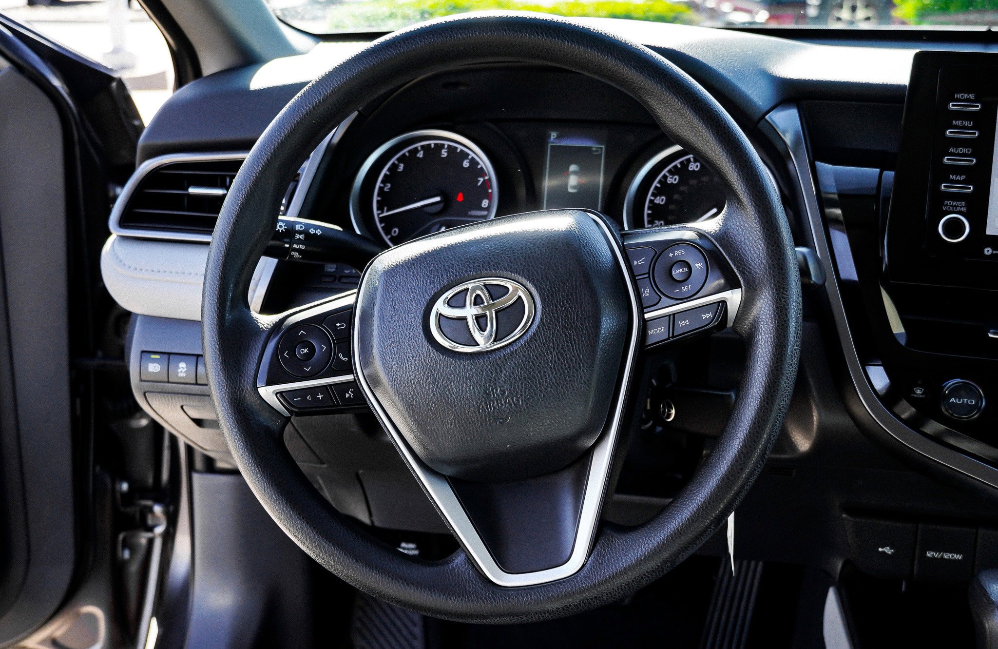 Certified 2023 Toyota Camry LE FWD image 30