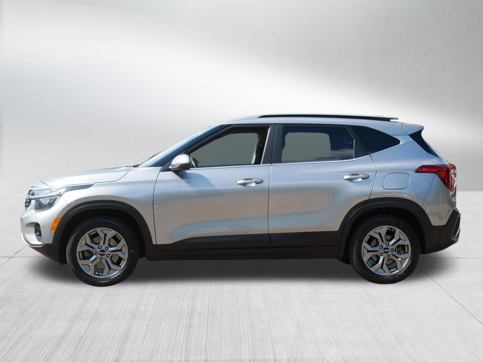 Certified 2024 Kia Seltos S AWD/4WD image 4