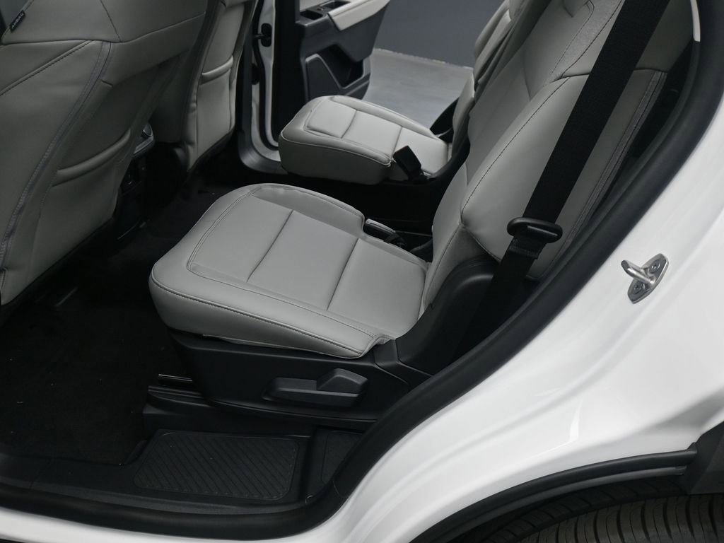 New 2026 Ford Explorer Active w/ Active Comfort Package image 12