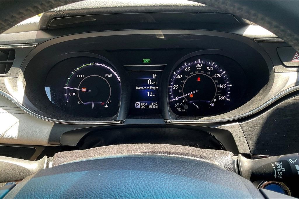 Used 2018 Toyota Avalon Limited FWD image 21