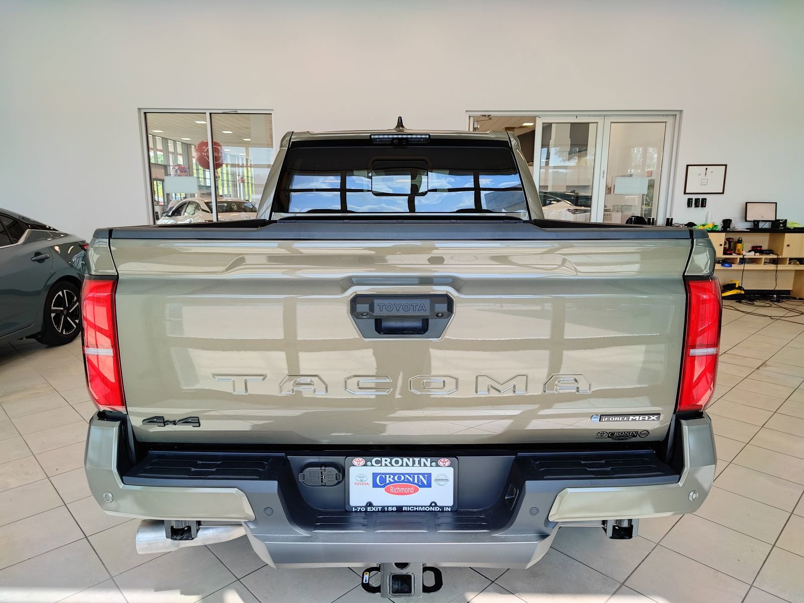 New 2025 Toyota Tacoma TRD Off-Road w/ TRD Off Road Premium Package image 4