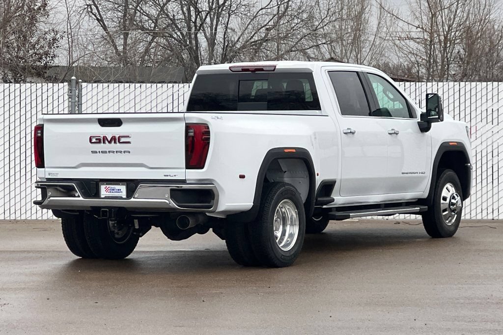 New 2026 GMC Sierra 3500 SLT w/ SLT Convenience Package AWD/4WD image 4