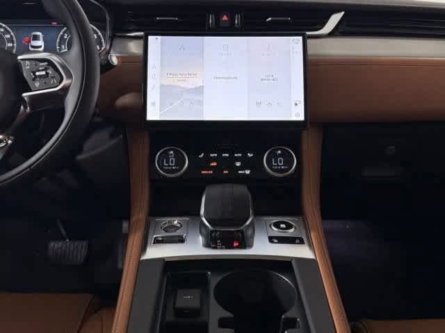 New 2026 Jaguar F-PACE R-Dynamic S AWD/4WD image 22