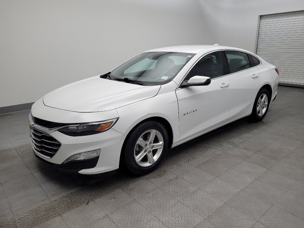 Used 2023 Chevrolet Malibu LT image 2