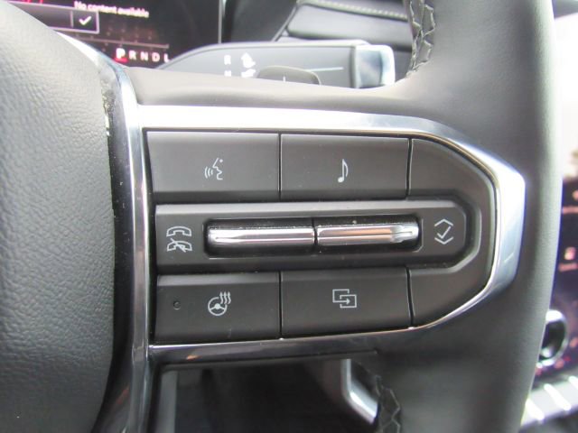 Used 2025 GMC Acadia Elevation image 41