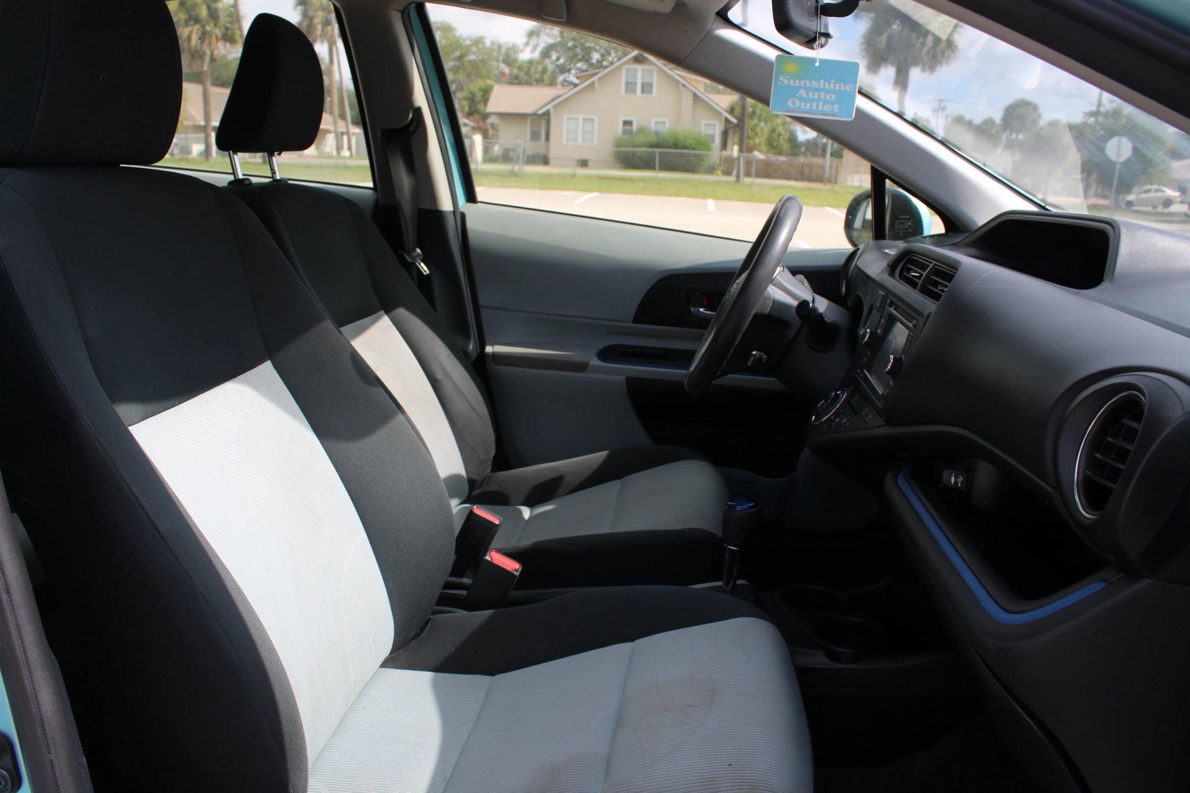 Used 2013 Toyota Prius C Three FWD image 21