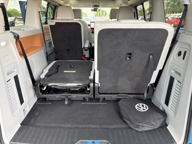 Used 2025 Volkswagen ID. Buzz 1st Edition AWD/4WD image 29