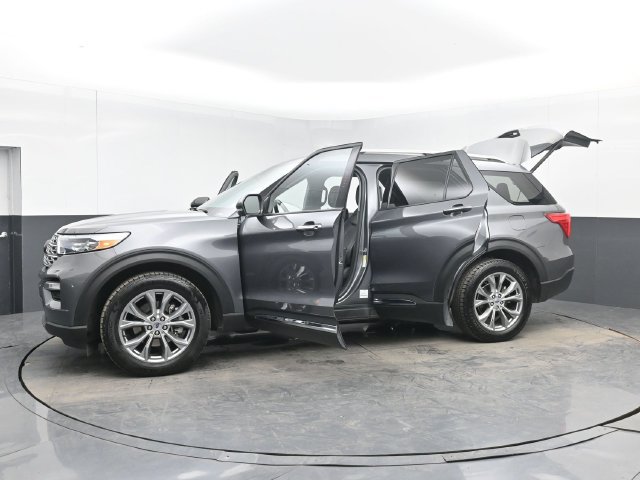 Used 2021 Ford Explorer Limited w/ Equipment Group 301A AWD/4WD image 58