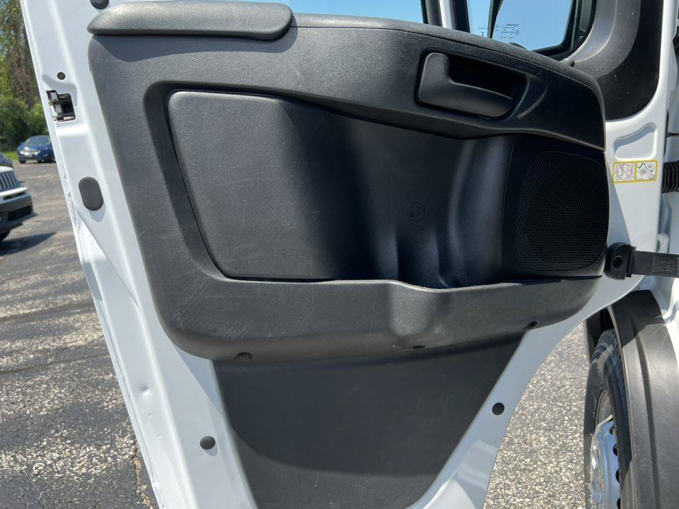 Used 2025 RAM ProMaster 2500 w/ Convenience Group FWD image 14