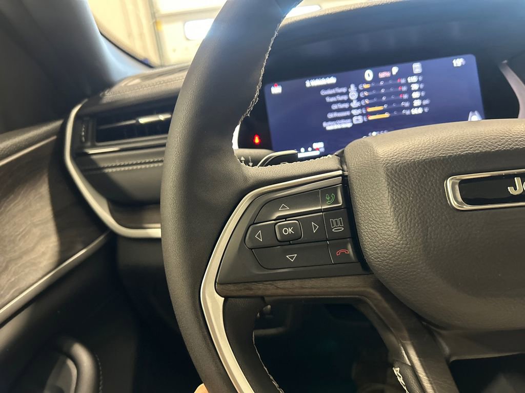 New 2026 Jeep Grand Cherokee Altitude image 19