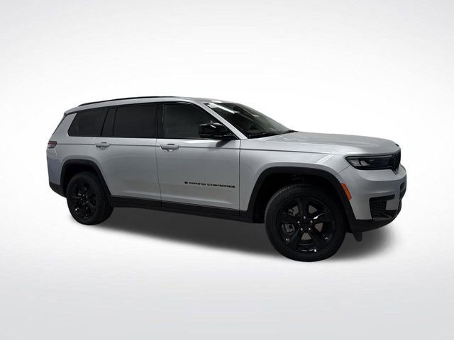 New 2025 Jeep Grand Cherokee L Altitude image 40
