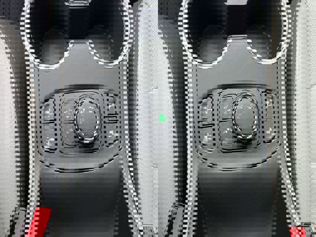 Certified 2021 GMC Terrain SLT w/ Infotainment Package II image 40