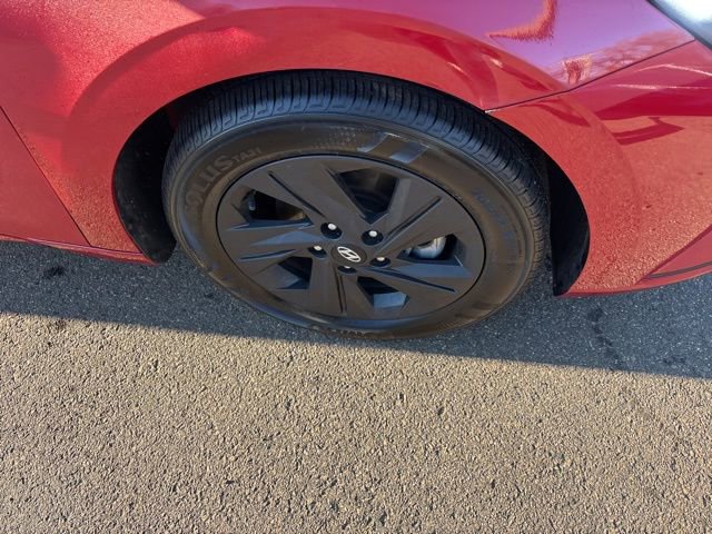 Certified 2023 Hyundai Elantra SEL w/ Cargo Package image 33