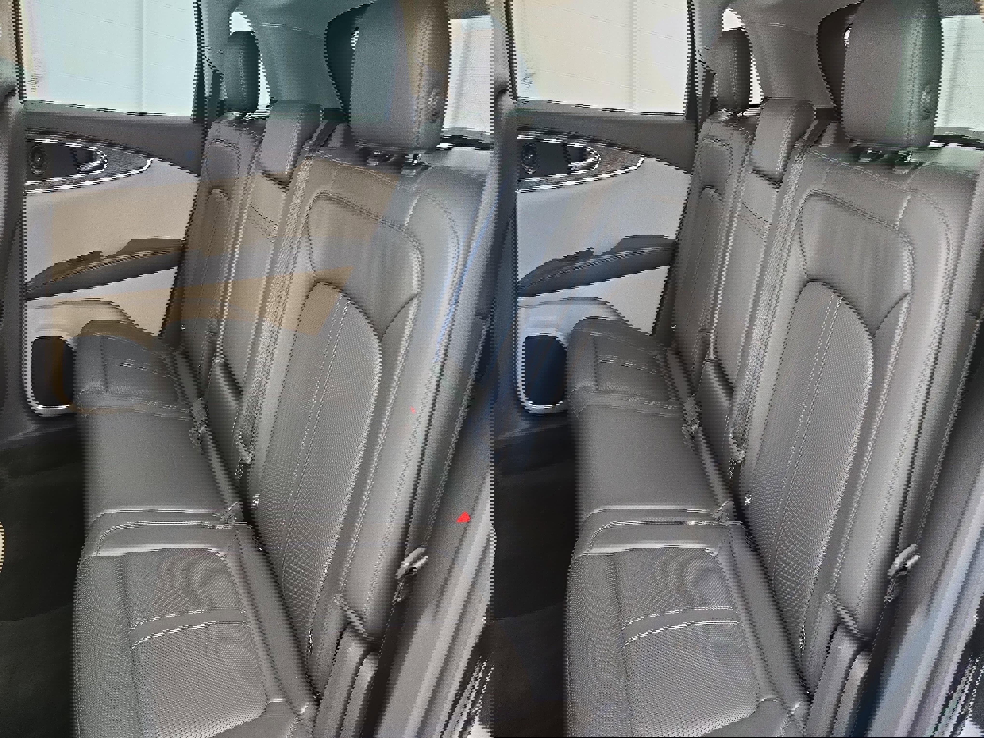 Used 2020 Lincoln Nautilus Reserve w/ Equipment Group 201A image 14