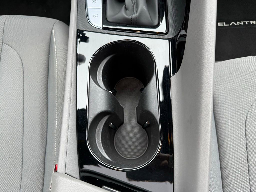 Certified 2024 Hyundai Elantra SEL w/ Convenience Package FWD image 21