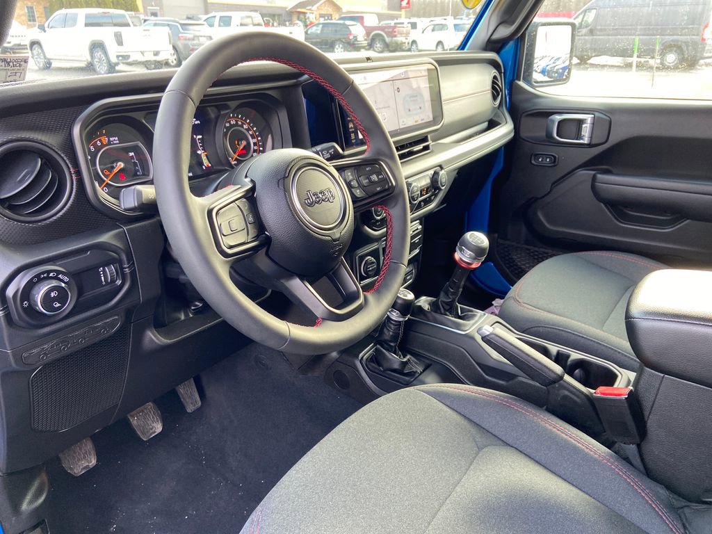 Used 2024 Jeep Gladiator Rubicon w/ Safety Group AWD/4WD image 14