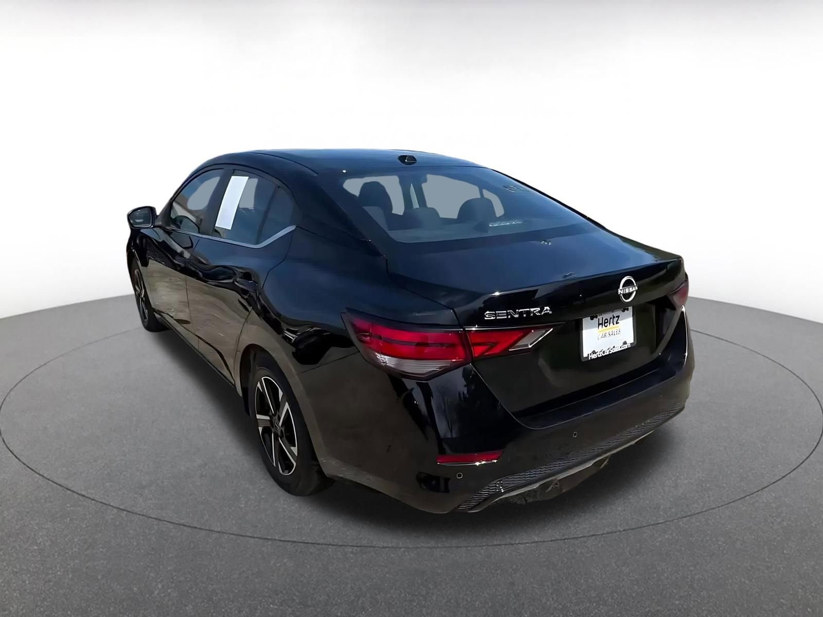 Used 2025 Nissan Sentra SV image 11