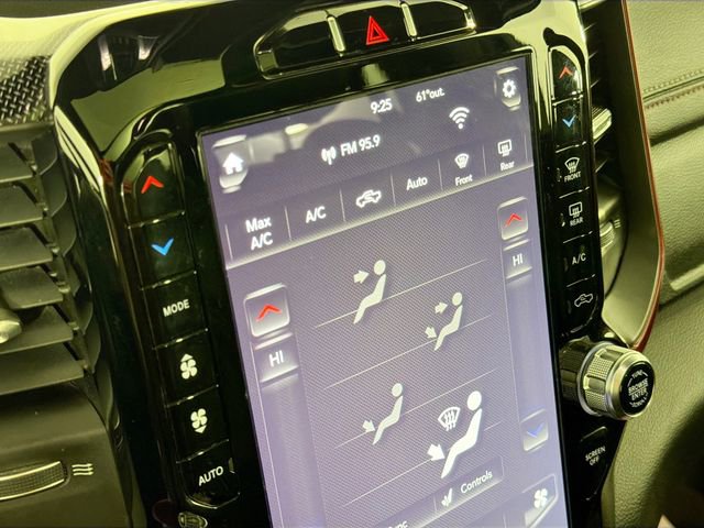 Used 2020 RAM 1500 Rebel image 16