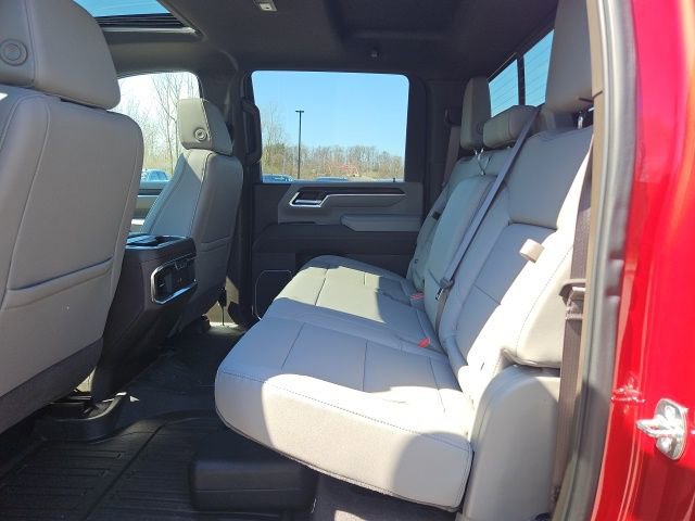 New 2026 GMC Sierra 2500 SLT w/ Max Trailering Package image 17