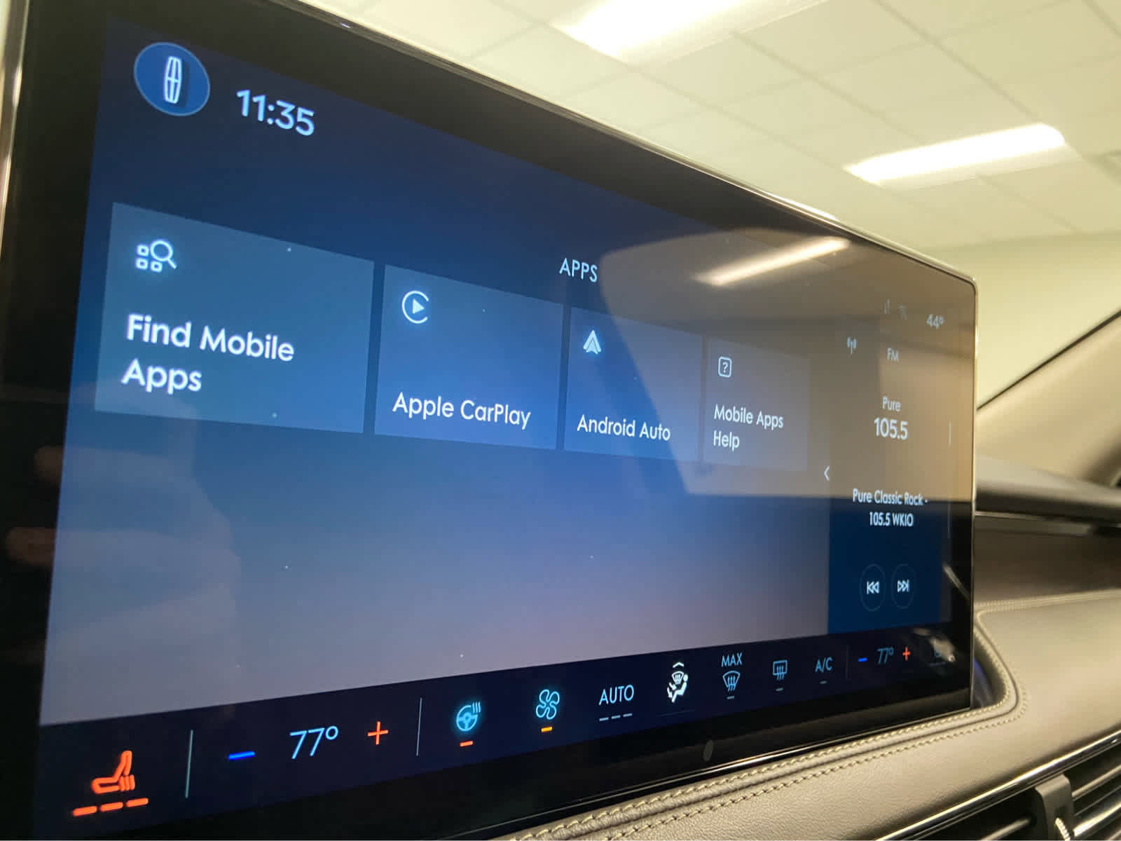 Used 2025 Lincoln Corsair Grand Touring w/ Equipment Group 301A image 29