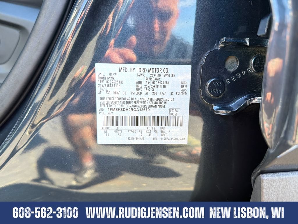 Used 2024 Ford Explorer XLT w/ Equipment Group 202A AWD/4WD image 29