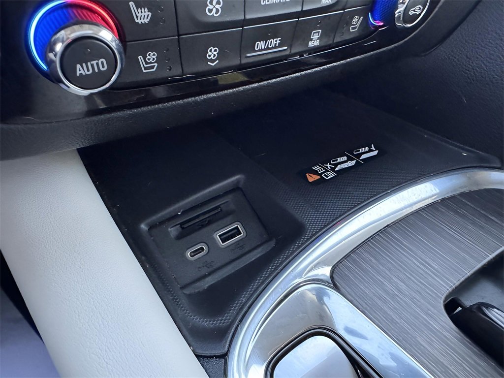 Used 2023 Buick Enclave Avenir w/ Avenir Technology Package image 34