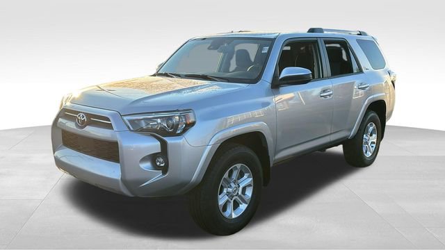 Used 2024 Toyota 4Runner SR5 image 3