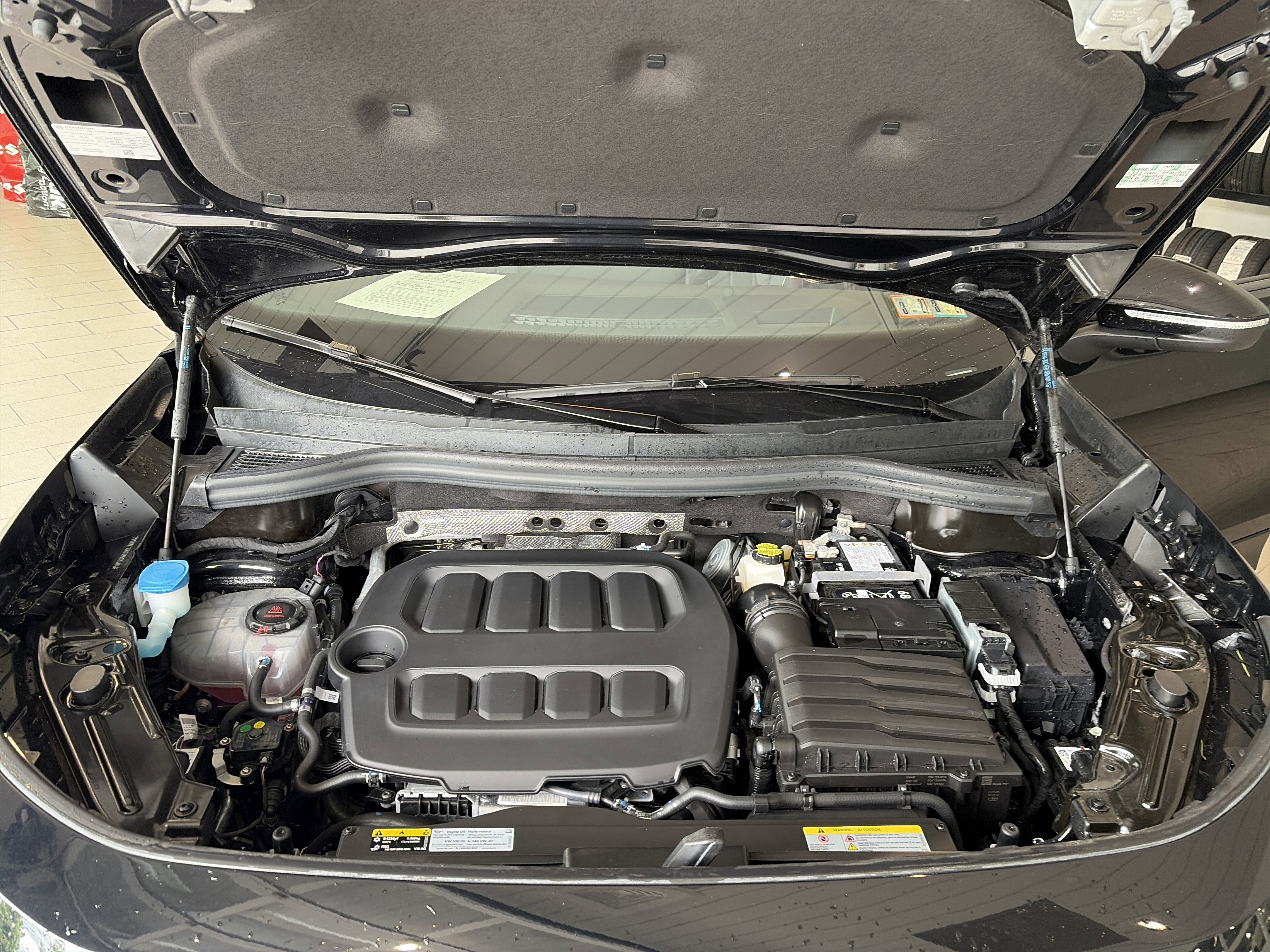 Used 2026 Volkswagen Tiguan SEL R-Line AWD/4WD image 44
