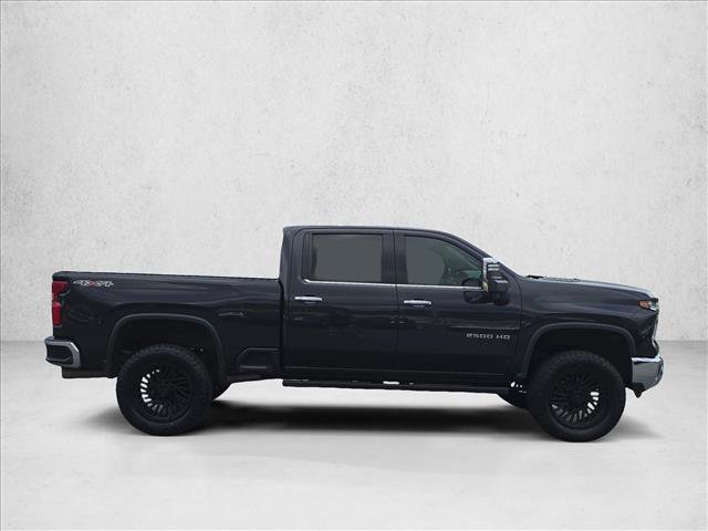 Used 2024 Chevrolet Silverado 2500 LTZ AWD/4WD image 4