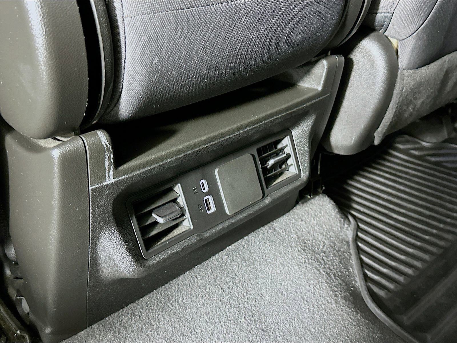 Used 2024 Chevrolet Silverado 1500 Custom image 25