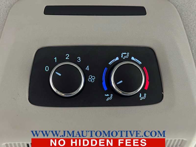 Used 2023 Ford Transit 350 XLT RWD image 33