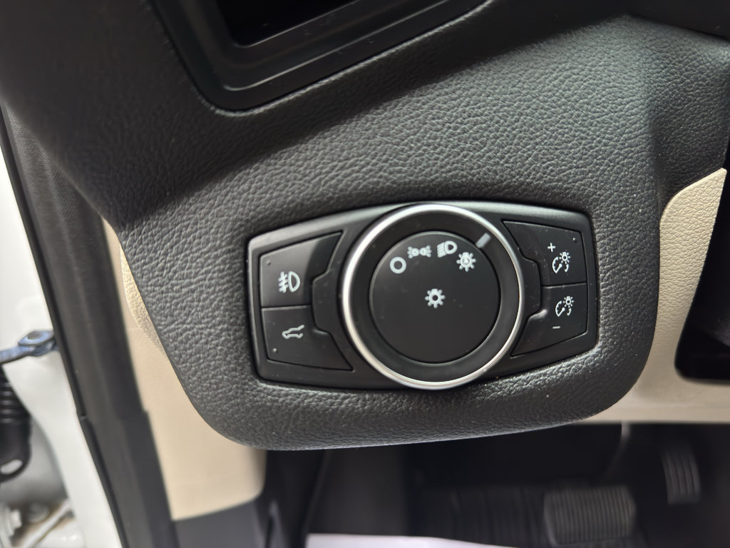 Used 2019 Ford Escape SE AWD/4WD image 16