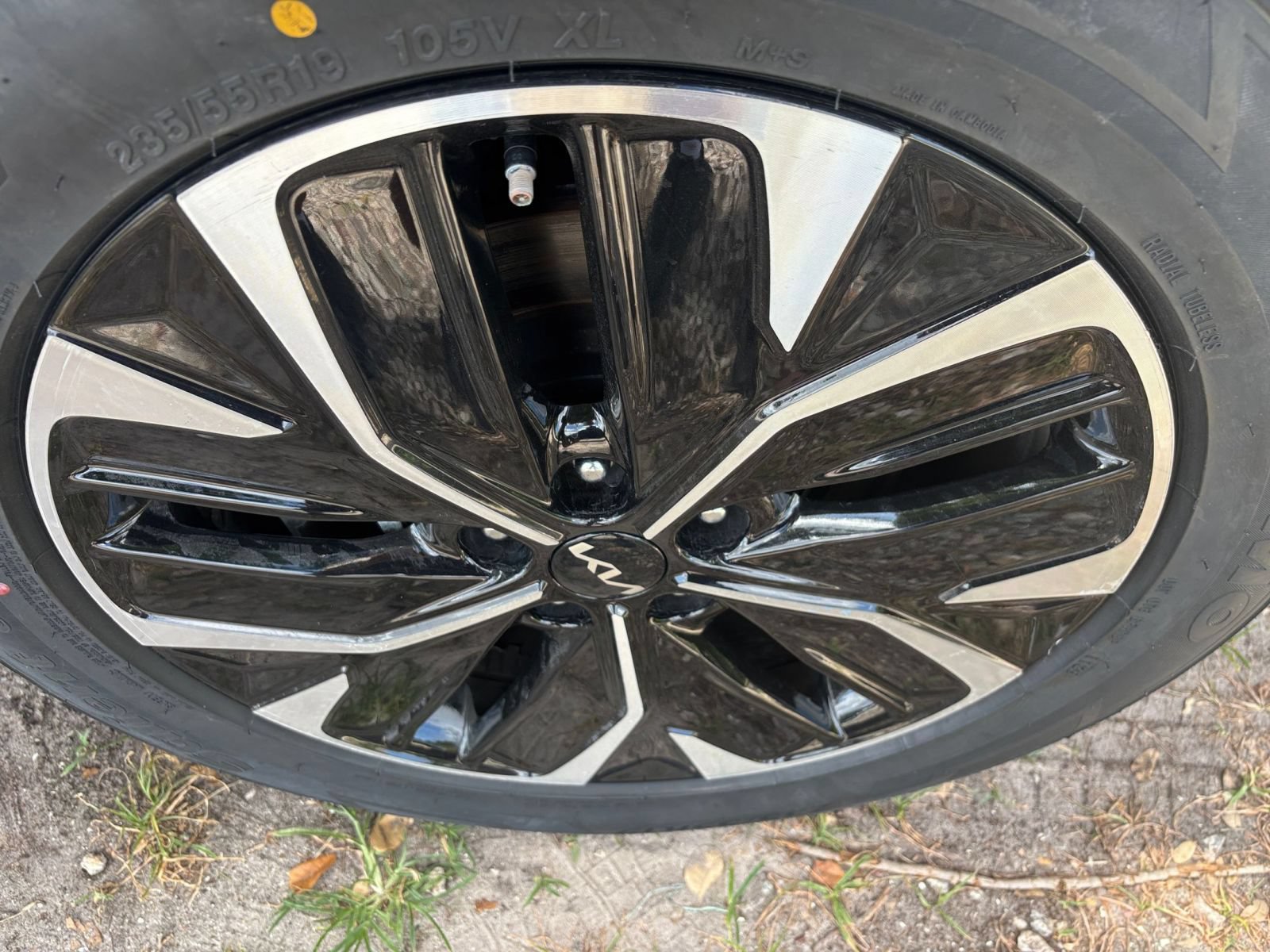 Used 2024 Kia EV6 Wind RWD image 36