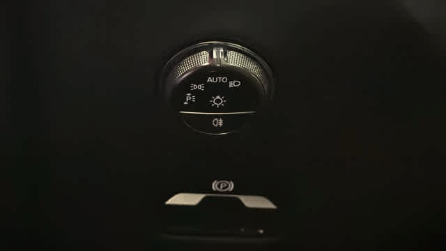 Used 2026 Mercedes-Benz GLC 300 4MATIC image 16