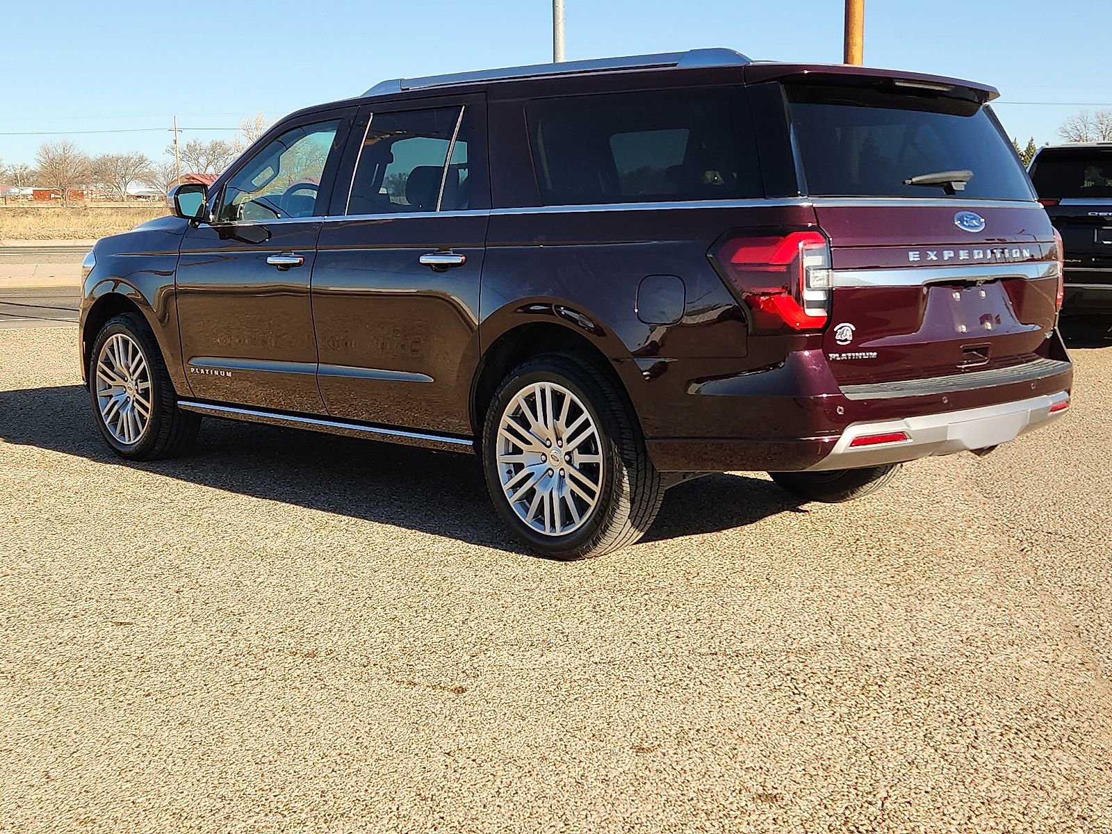 Used 2023 Ford Expedition Max Platinum image 3